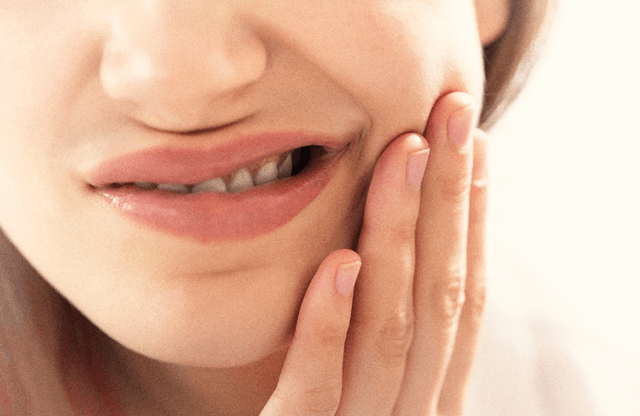 Боль в челюсти при синдроме Костена